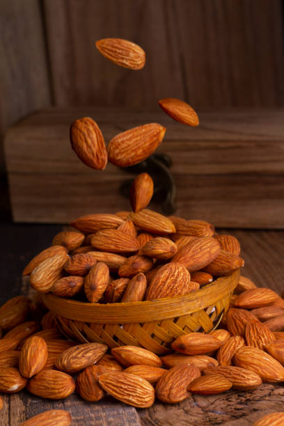 Bitter Almond ✦ PREMIUM Πρώτες Ύλες για κεριά & αρώματα